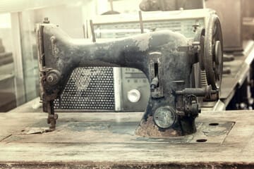 What Causes A Sewing Machine To Freeze?